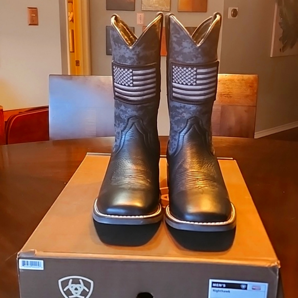 Men's Black Leather Ariat Boots